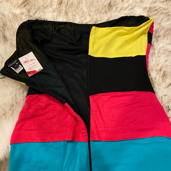 Beautiful colorful dress - Never used - size small - Picture 4 of 10